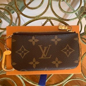 ❤️ Authentic Louis Vuitton Monogram Key Cles